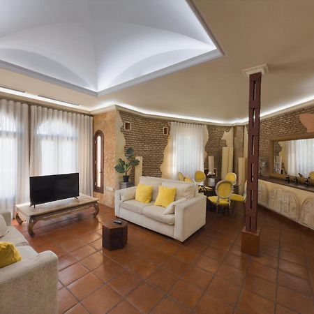 Monkeys Apartments Adriano & Terrace Sevilla Kültér fotó